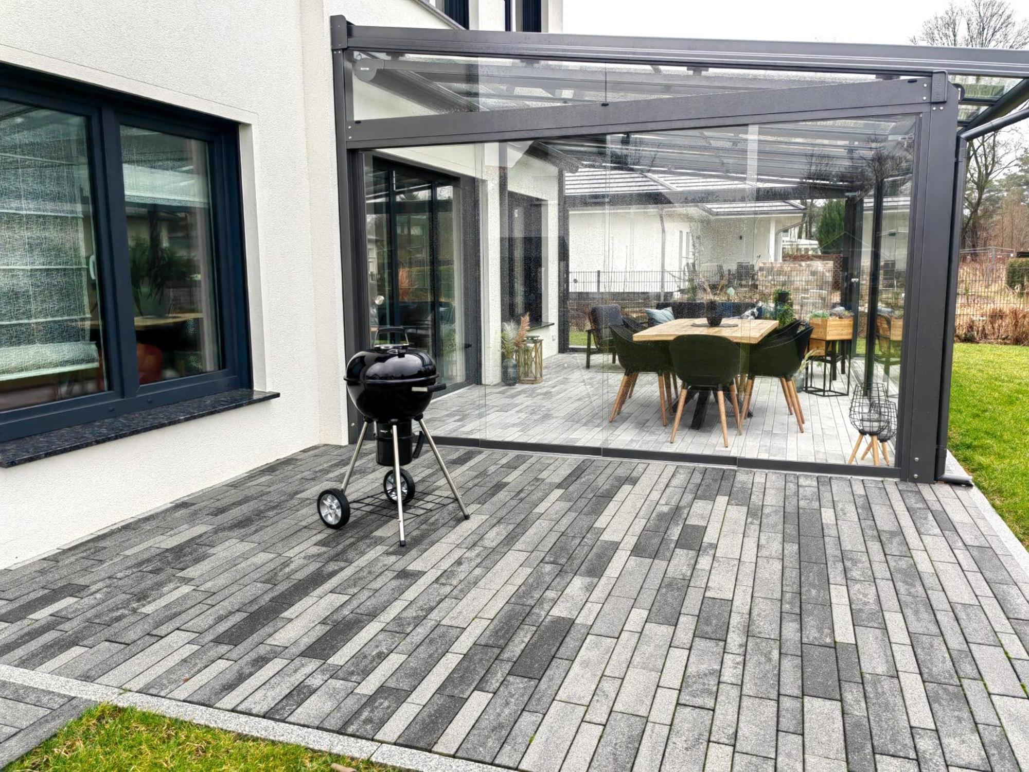 Bohnapartments Luxury Villa Berlin - 210Qm - Wintergarten - Kamin - 4 Kostenlose Parkplaetze - 6 Schlafzimmer - Neubau - Luxusausstattung Birkenwerder Luaran gambar
