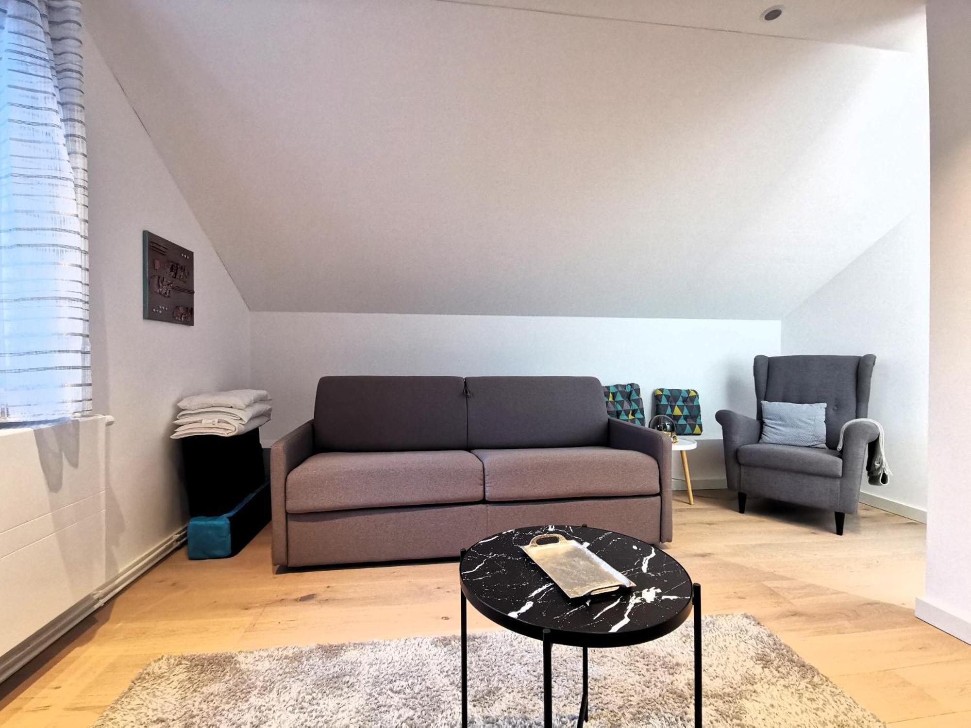 Bohnapartments Luxury Villa Berlin - 210Qm - Wintergarten - Kamin - 4 Kostenlose Parkplaetze - 6 Schlafzimmer - Neubau - Luxusausstattung Birkenwerder Luaran gambar