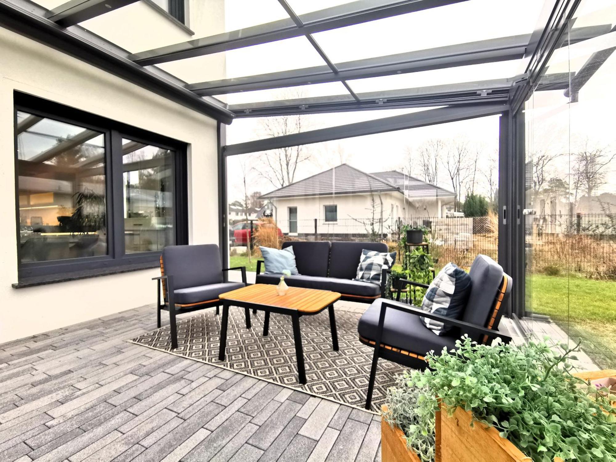 Bohnapartments Luxury Villa Berlin - 210Qm - Wintergarten - Kamin - 4 Kostenlose Parkplaetze - 6 Schlafzimmer - Neubau - Luxusausstattung Birkenwerder Luaran gambar